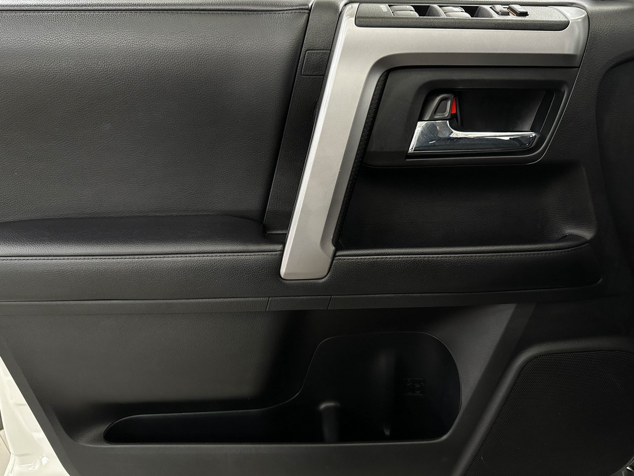 2022 Toyota 4Runner Trail photo 16