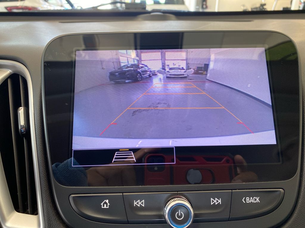2022 Chevrolet Malibu 1LT photo 24