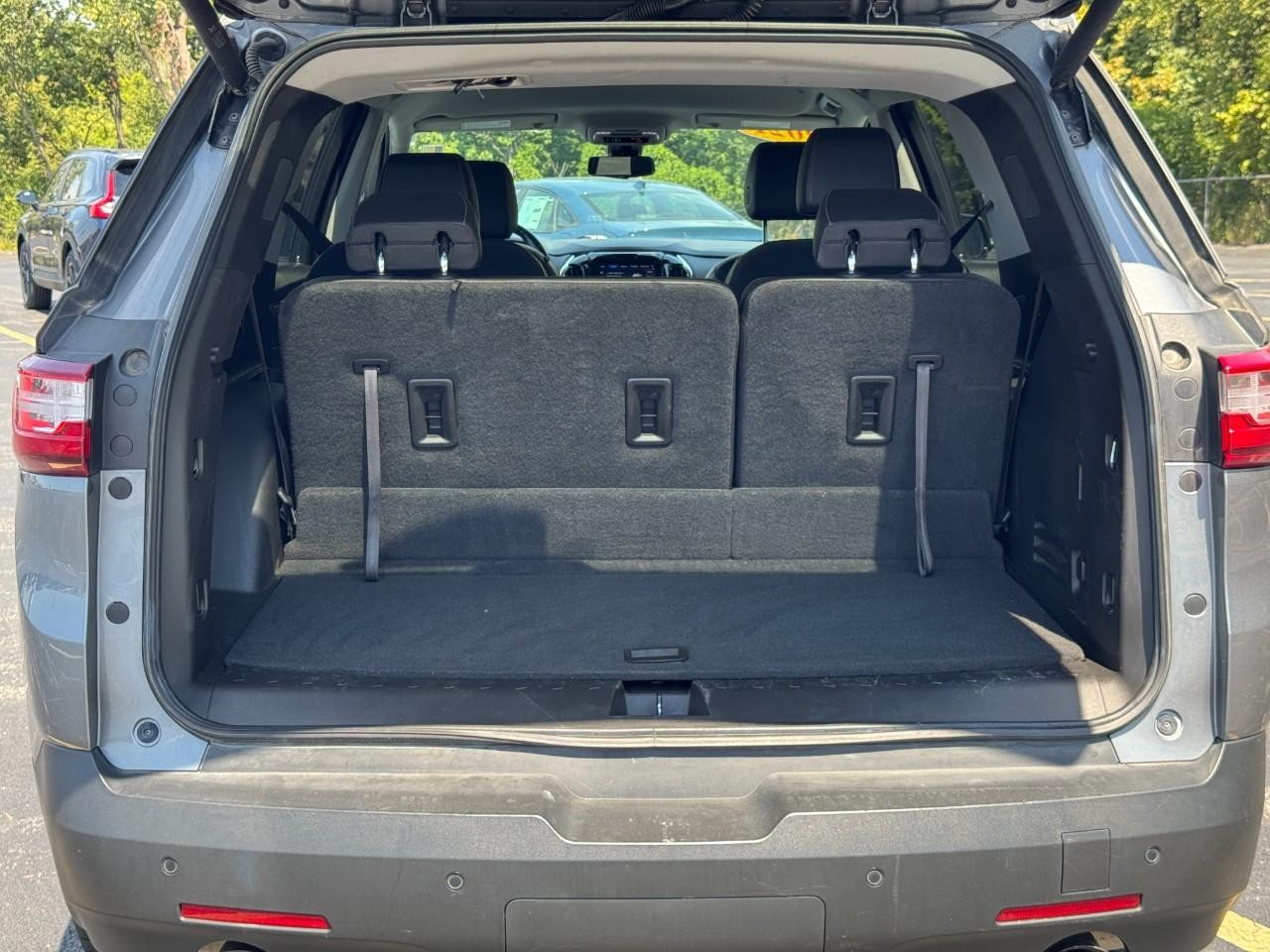 2021 Chevrolet Traverse Leather photo 4