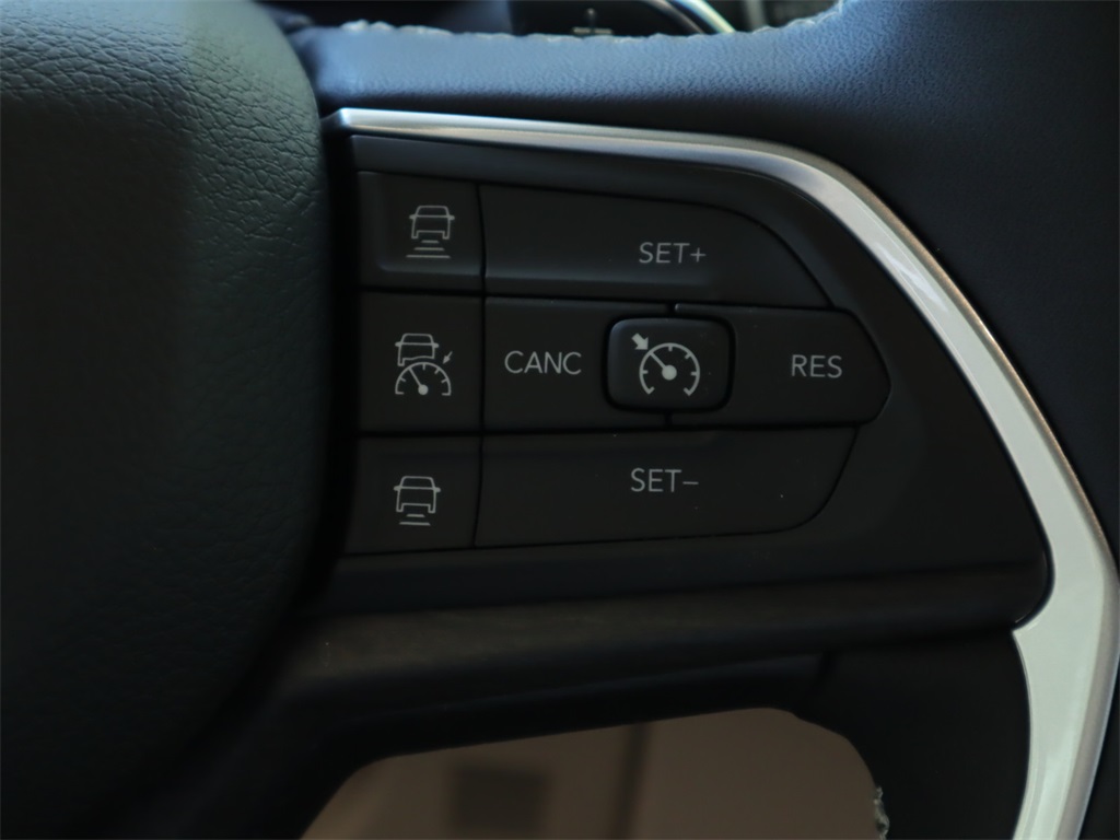 2023 Jeep Grand Cherokee Limited photo 8