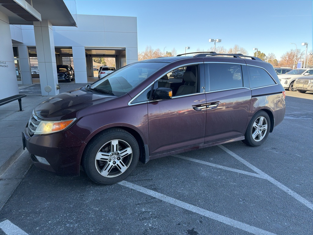 2011 Honda Odyssey Touring's photo