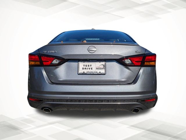 2025 Nissan Altima SL photo 4