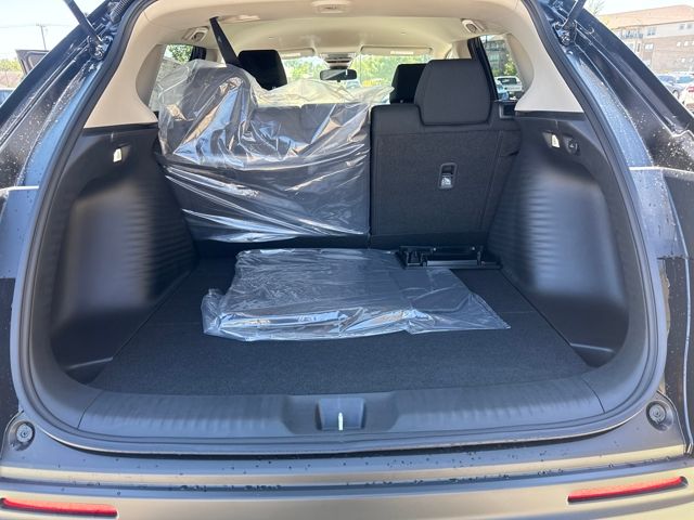 2026 Honda HR-V LX photo 17