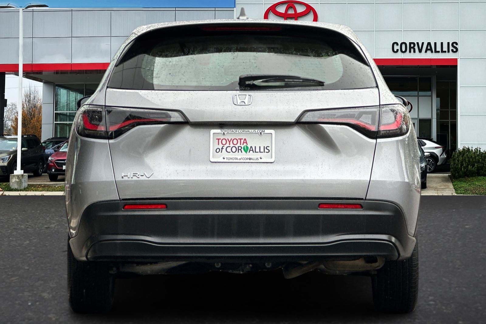 2023 Honda HR-V LX photo 3