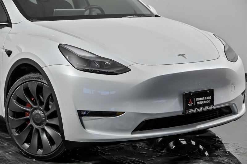 Used 2023 Tesla Model Y Performance with VIN 7SAYGDEF7PF776966 for sale in Aurora, IL