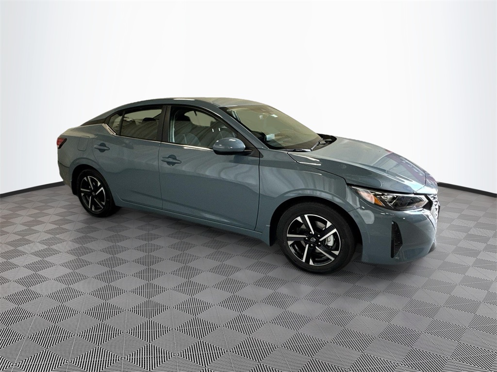 2025 Nissan Sentra SV photo 4