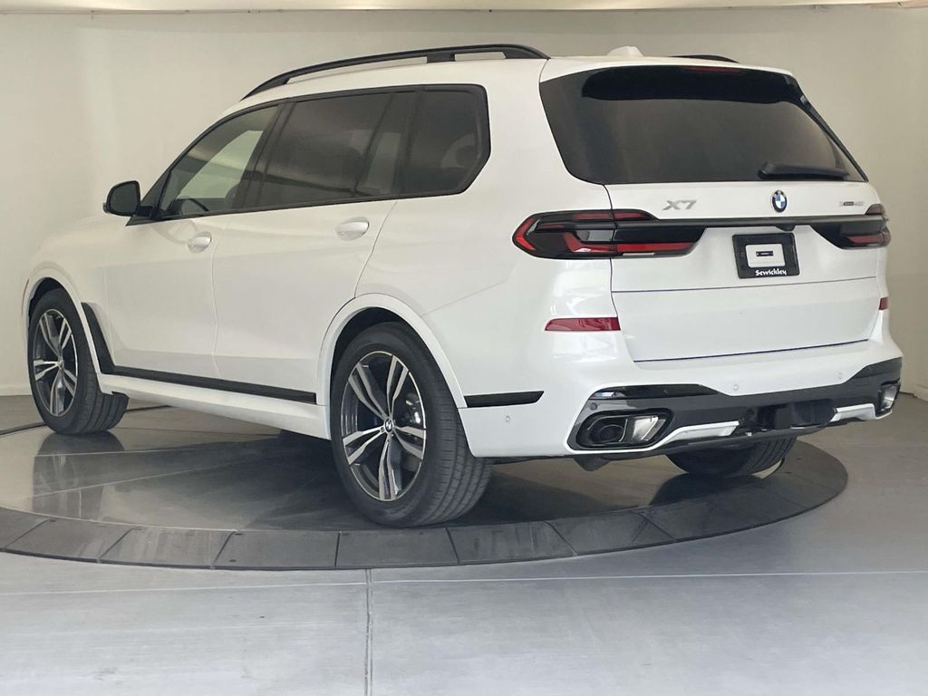 2026 Bmw X7 xDrive40i photo 3