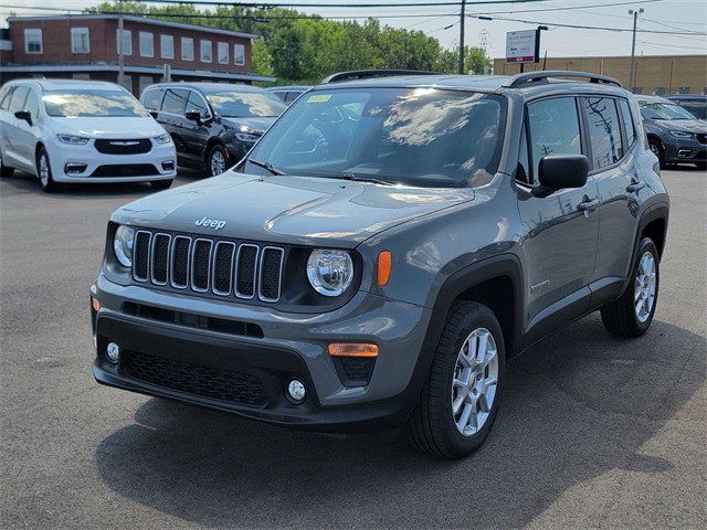 2022 Jeep Renegade Latitude photo 9