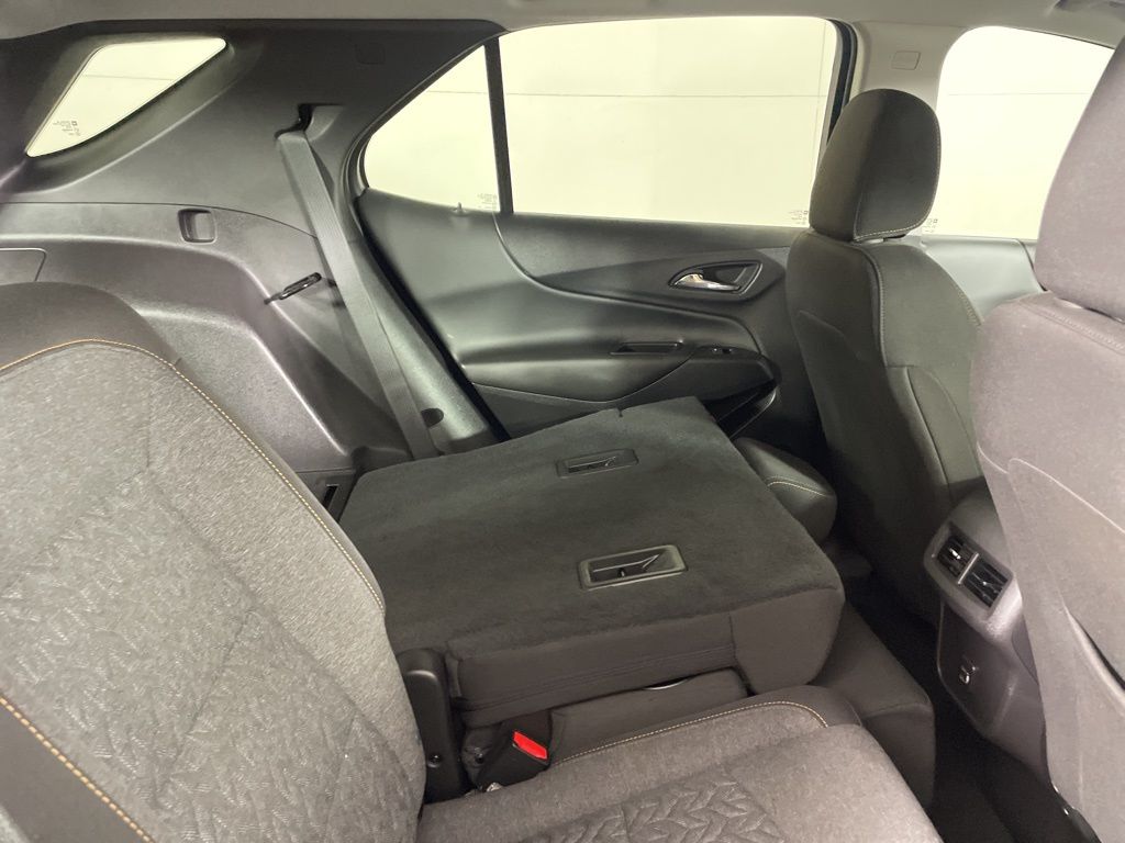 2024 Chevrolet Equinox LT photo 16