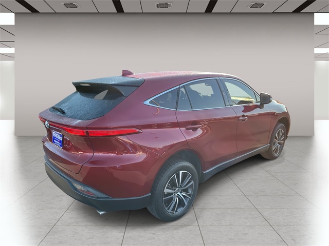 2023 Toyota Venza LE photo 3