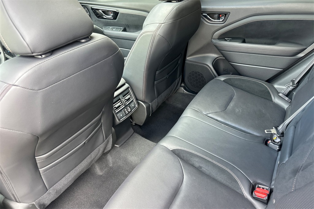 2025 Subaru Forester Touring photo 14