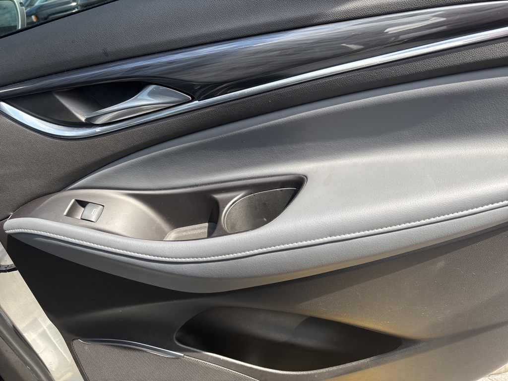 2019 Buick Enclave Premium photo 29