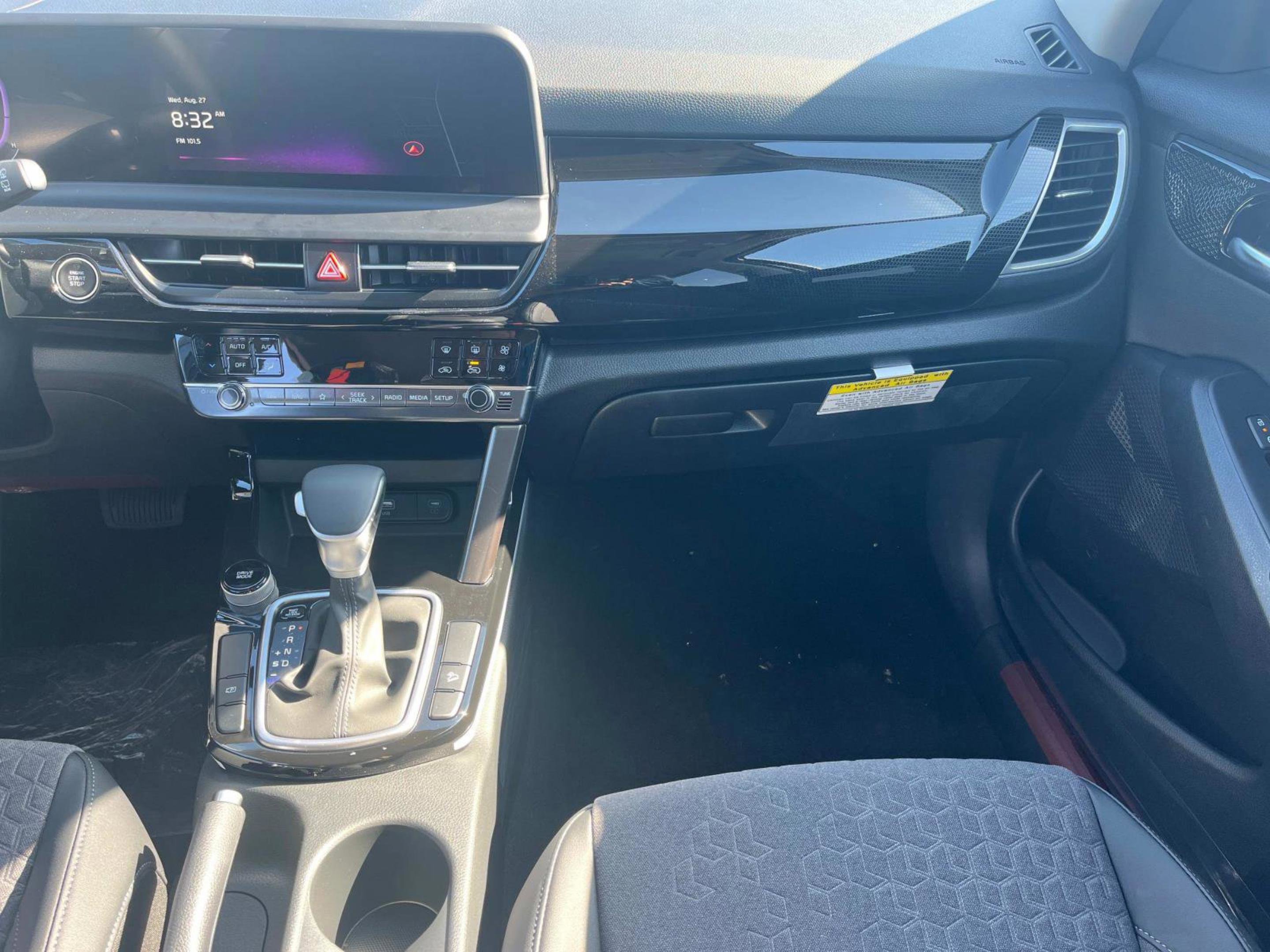 2026 Kia Seltos S photo 8