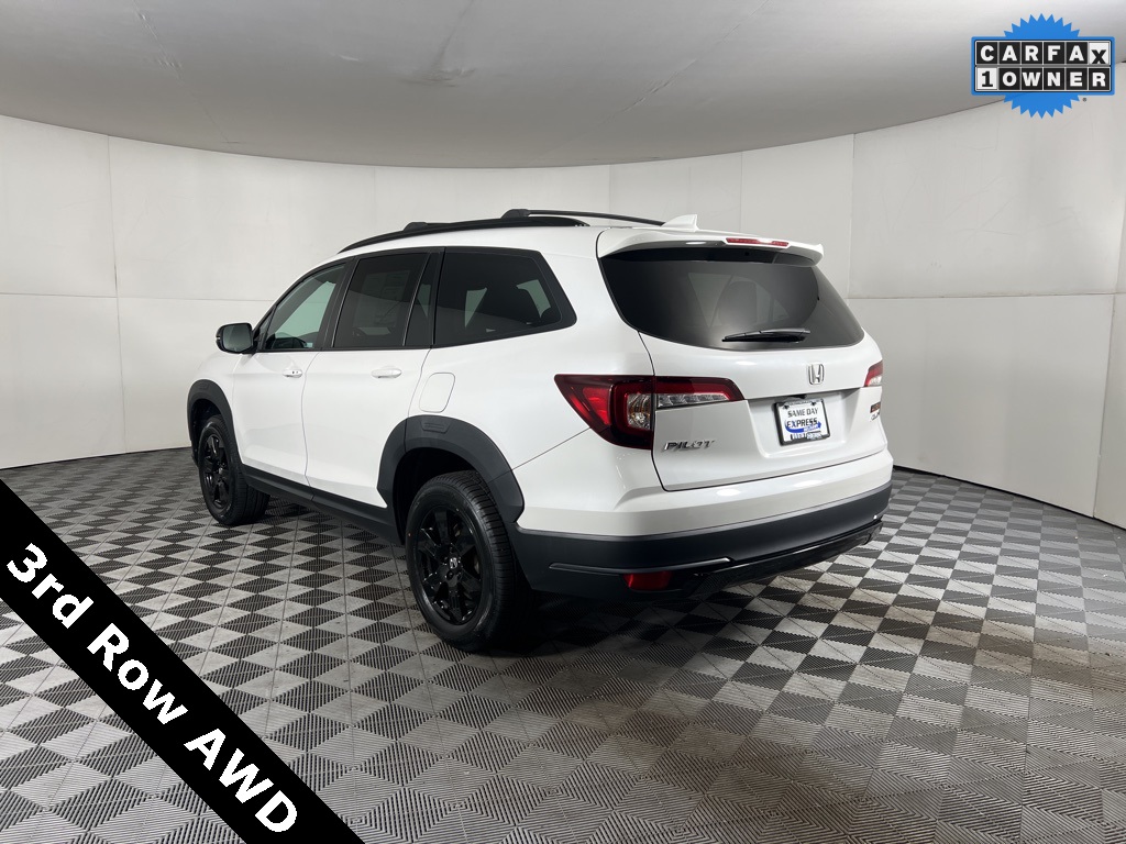 2022 Honda Pilot TrailSport photo 2