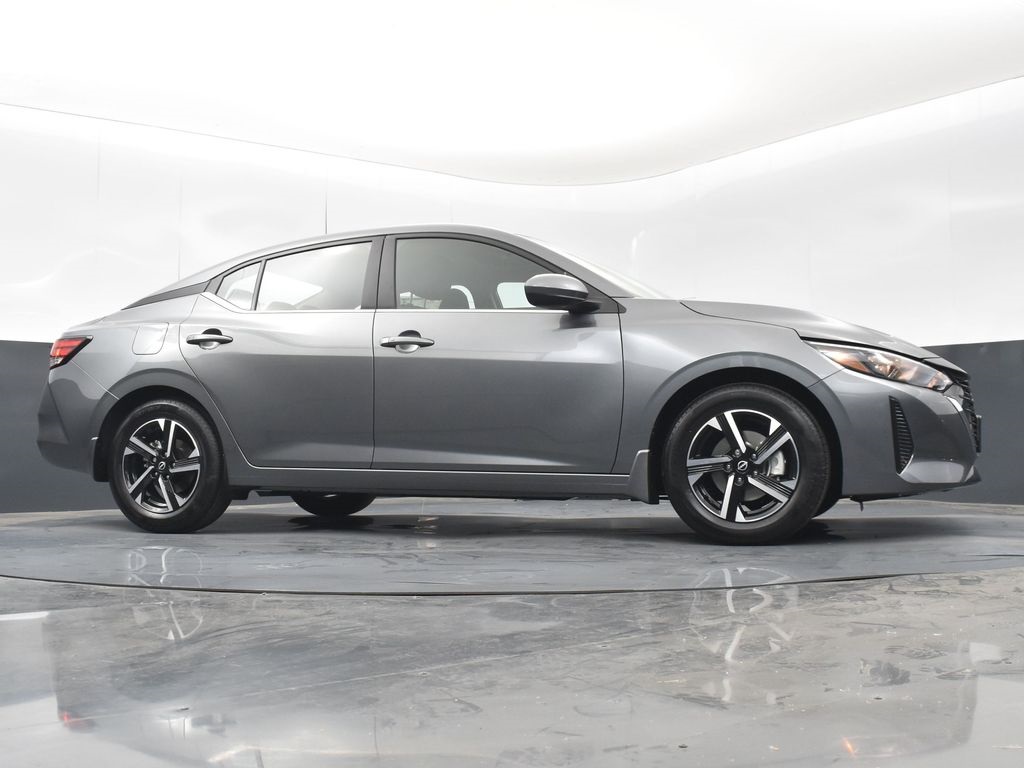 2025 Nissan Sentra SV photo 32