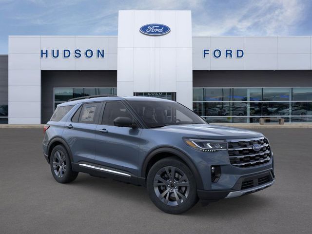 2025 Ford Explorer photo 5