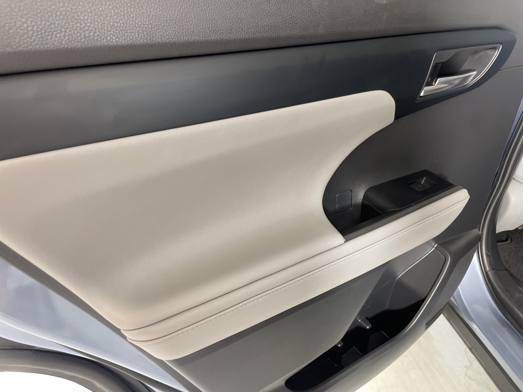 2021 Toyota Highlander XLE photo 37