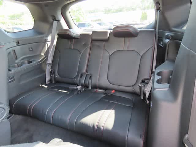 2025 Honda Pilot TrailSport photo 14