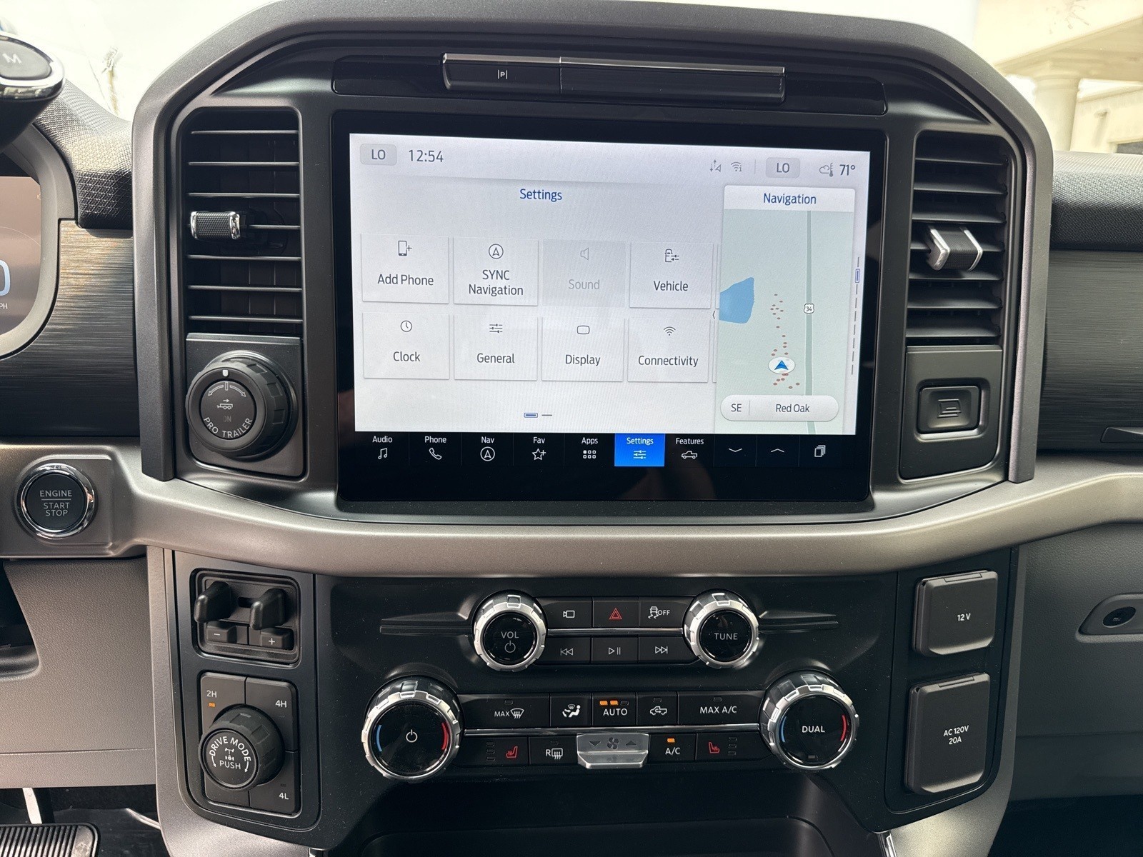 2025 Ford F-150 XLT photo 14