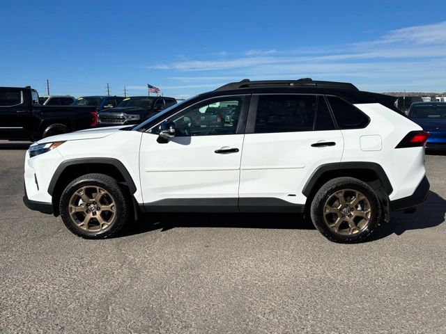 2024 Toyota RAV4 Hybrid photo 2