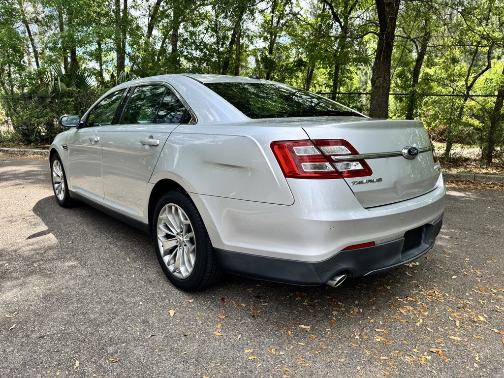 2013 Ford Taurus Limited photo 4