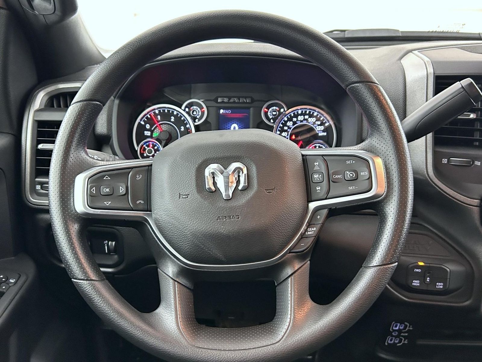 2025 Ram 3500 Tradesman photo 11