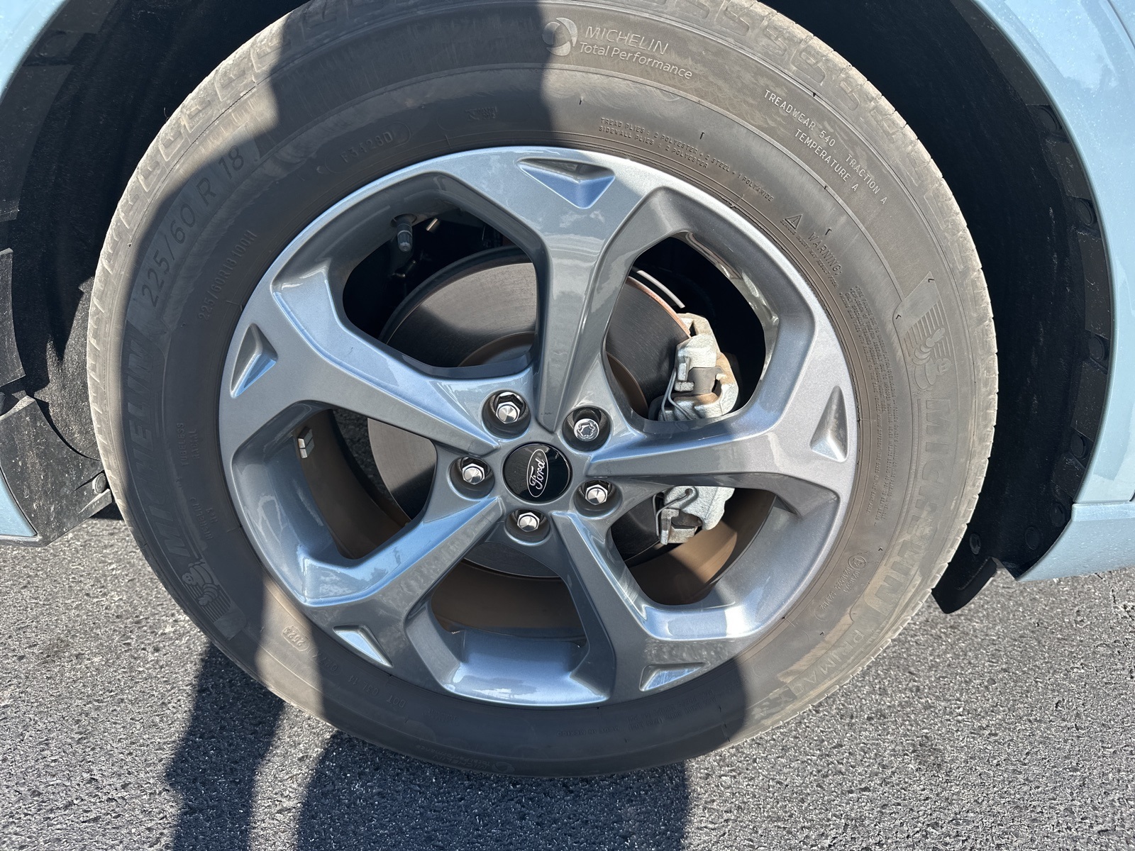 2023 Ford Escape ST-Line photo 2