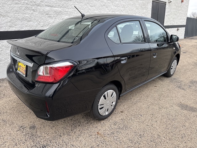2024 Mitsubishi Mirage G4 ES photo 3
