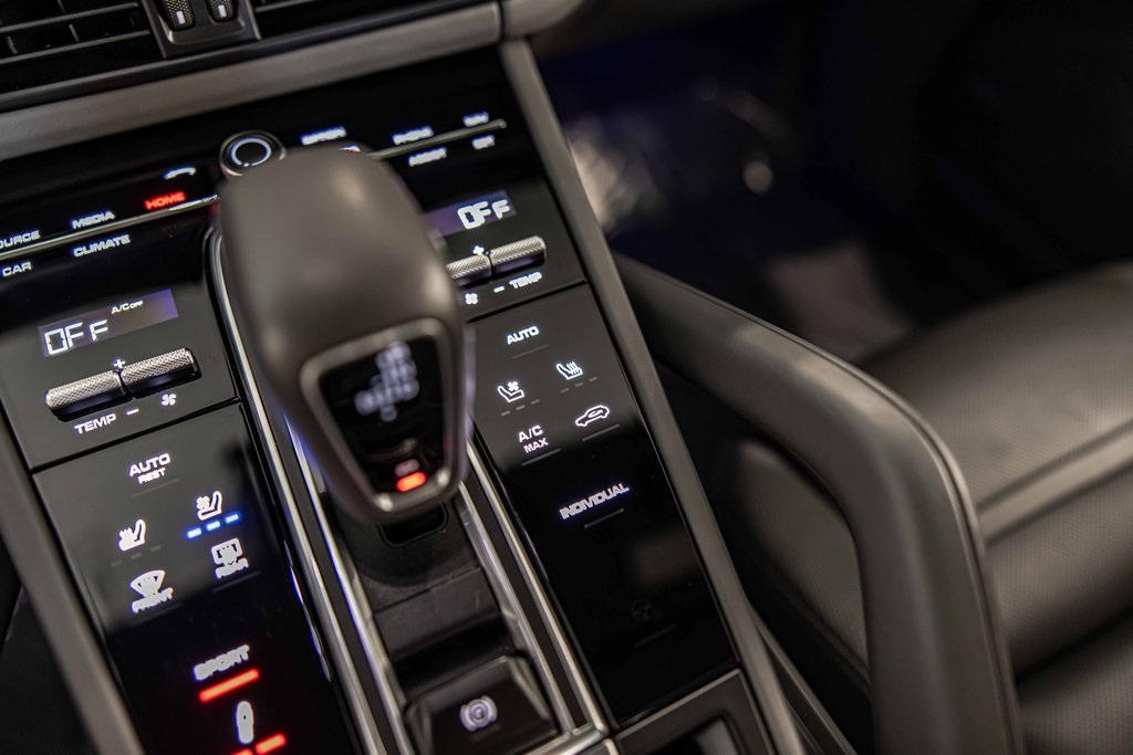 2021 PORSCHE CAYENNE - Image 32