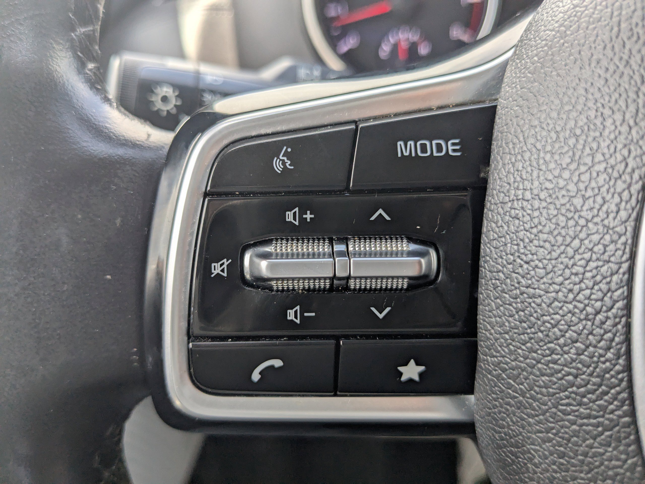 2022 Kia Carnival LXS photo 24