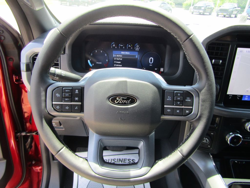2025 Ford F-150 XLT photo 14
