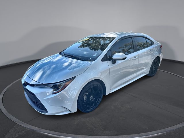 2023 Toyota Corolla LE's photo