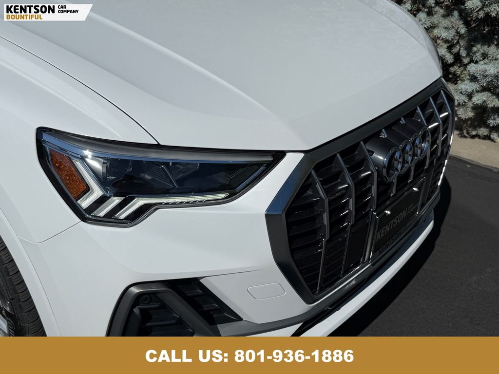 2025 Audi Q3 S line Premium photo 14