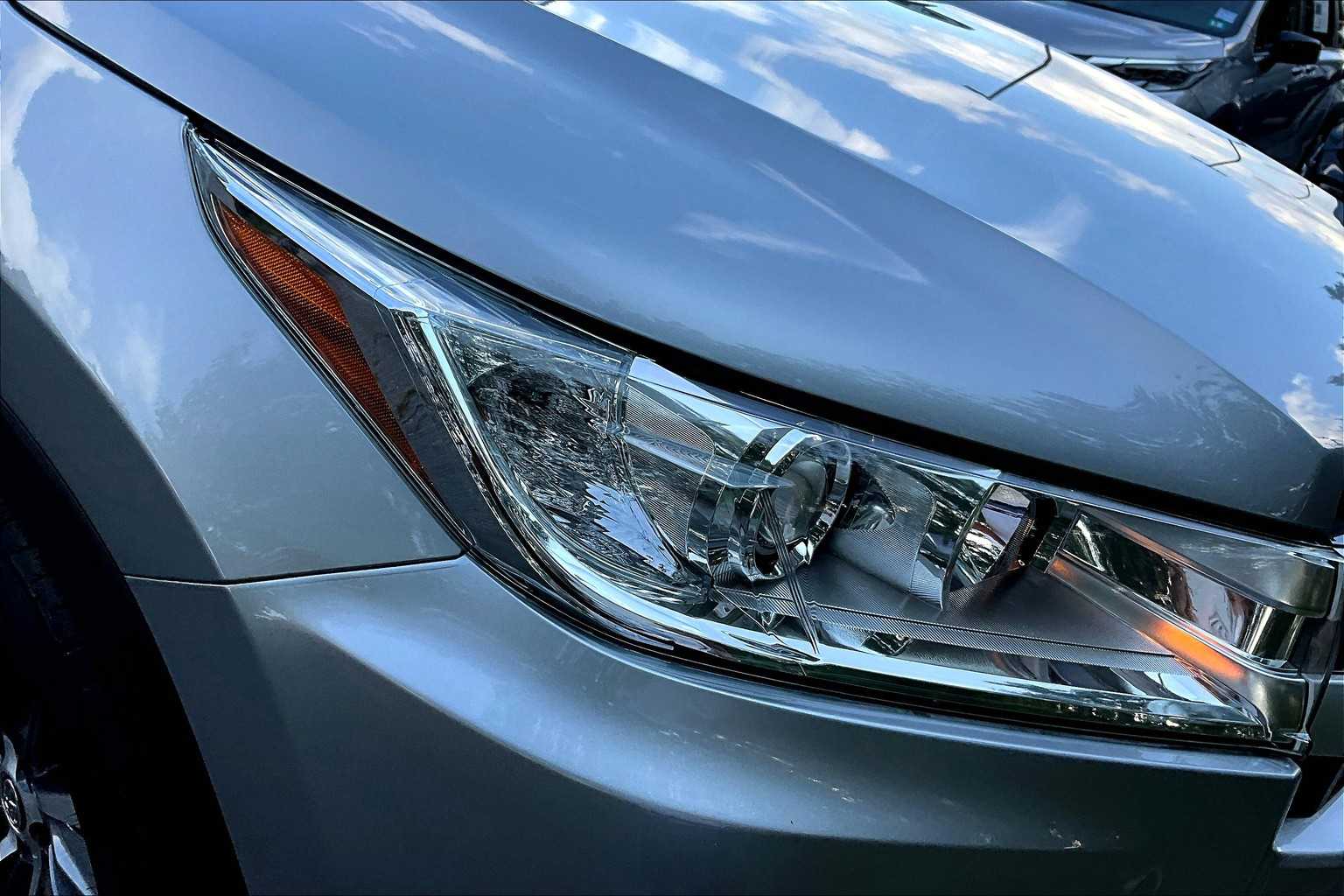 2019 Toyota Highlander XLE photo 25