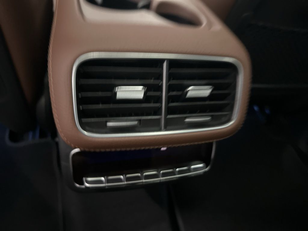 2026 Mercedes Benz GLS 450 4MATIC photo 19