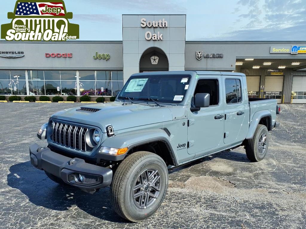 2025 Jeep Gladiator Sport S photo 2