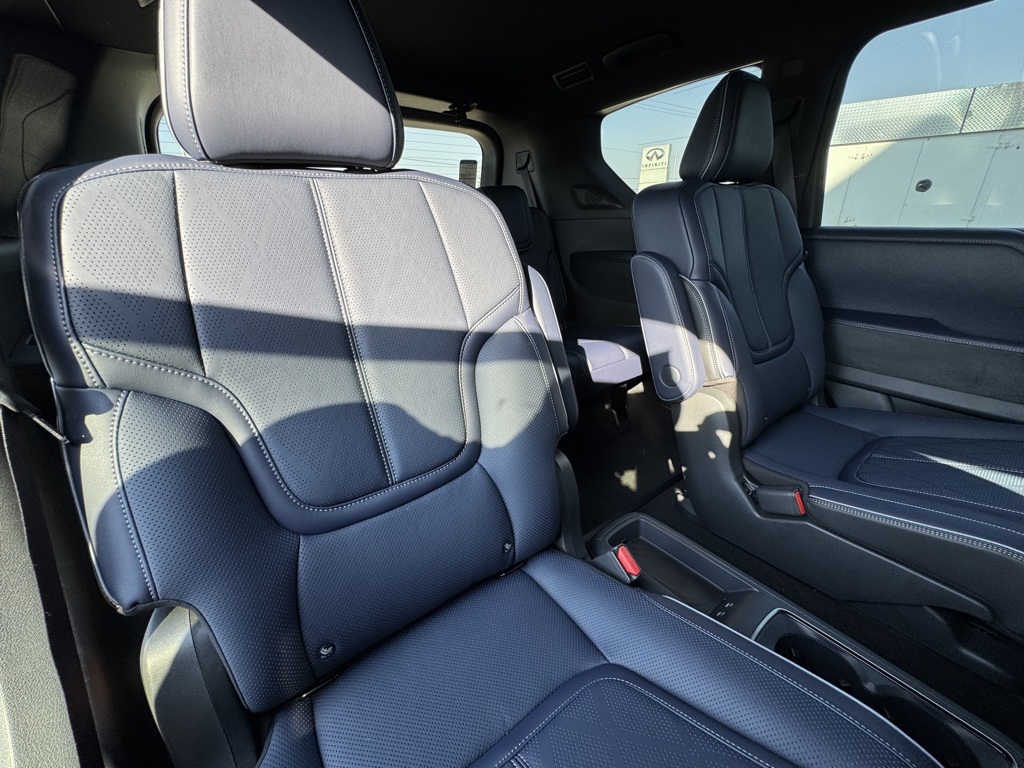 2026 Infiniti QX80 Sensory photo 22