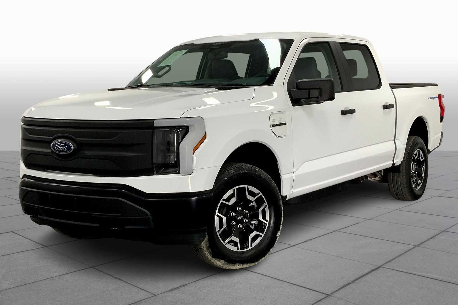 Used 2022 Ford F-150 Lightning Pro with VIN 1FTVW1EL9NWG14899 for sale in Austin, TX
