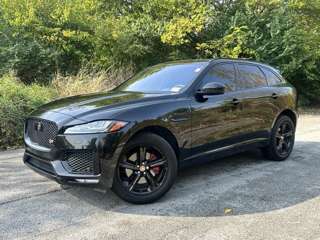 2020 Jaguar F-Pace S's photo