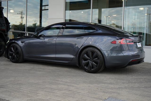 2021 Tesla Model S Plaid photo 2