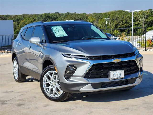 2025 Chevrolet Blazer 2LT's photo