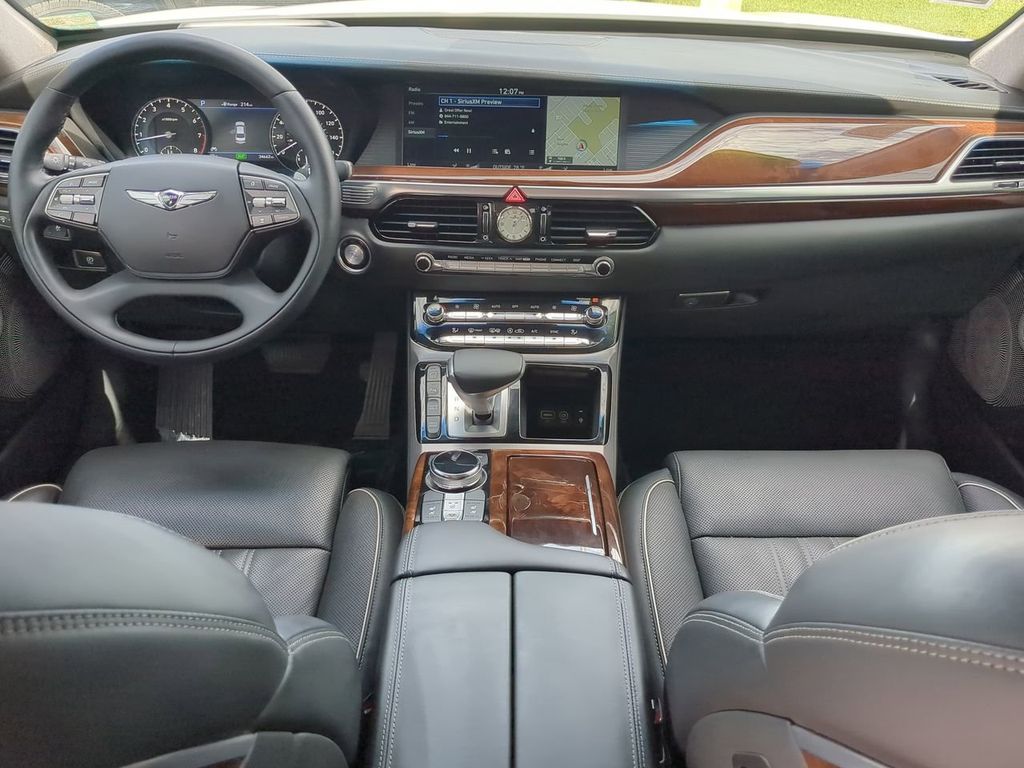 2019 Genesis G90 3.3T Premium photo 13