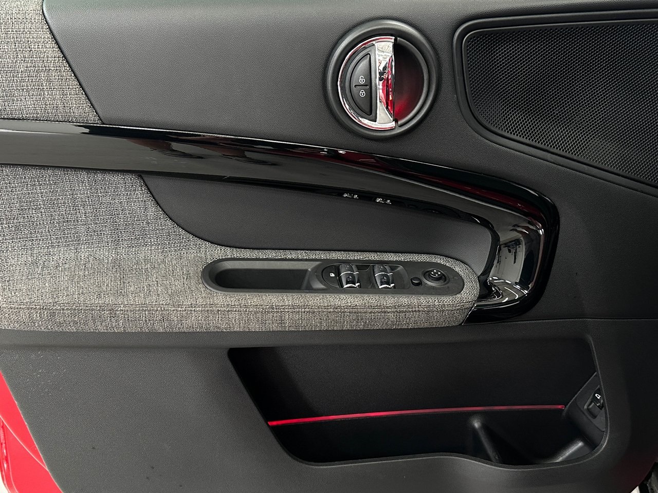 2022 Mini Cooper Signature photo 22