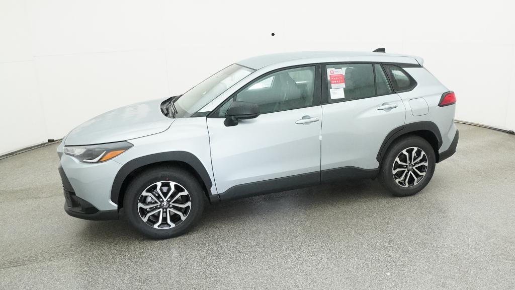2025 Toyota Corolla Cross XLE XSE photo 6