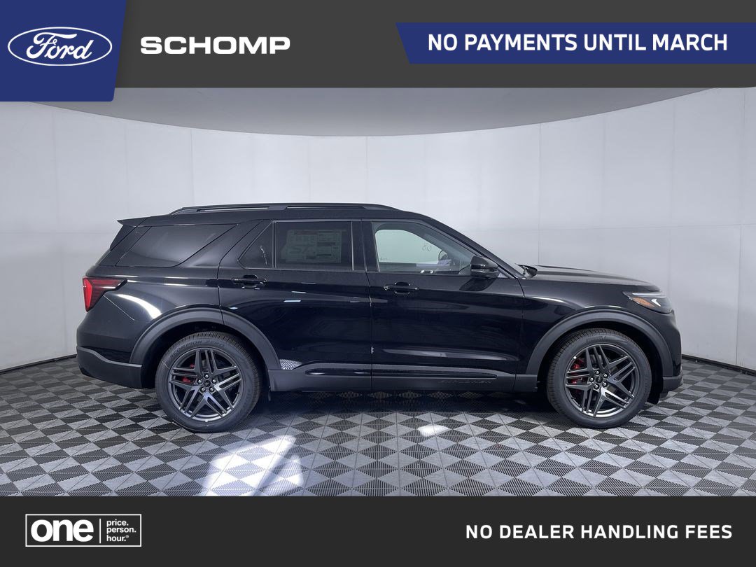 2025 Ford Explorer ST's photo