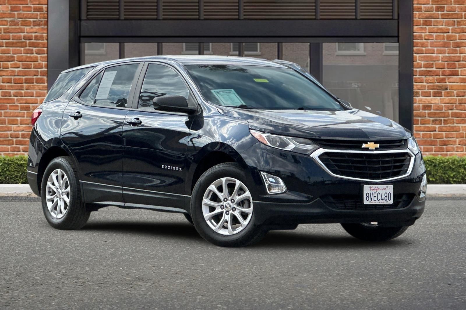 Used 2021 Chevrolet Equinox LS with VIN 3GNAX5EV1MS143739 for sale in Porterville, CA