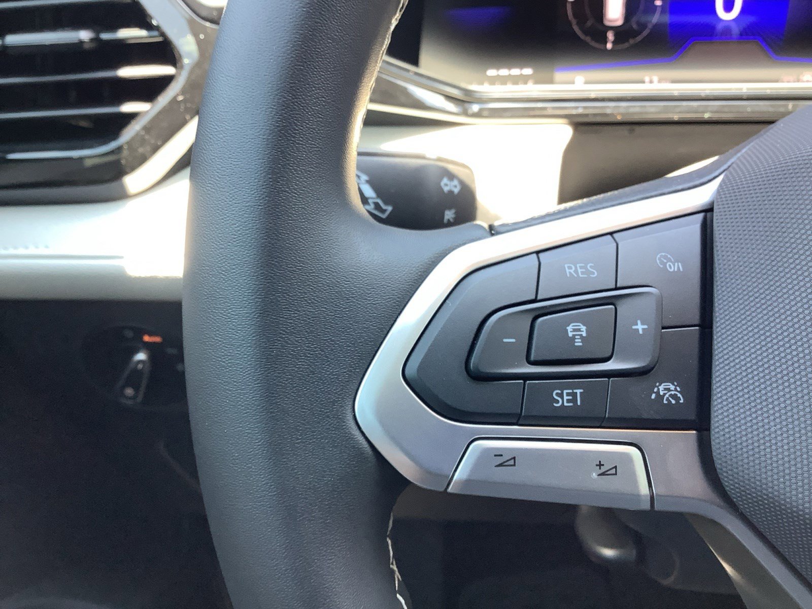 2025 Volkswagen Taos S photo 22