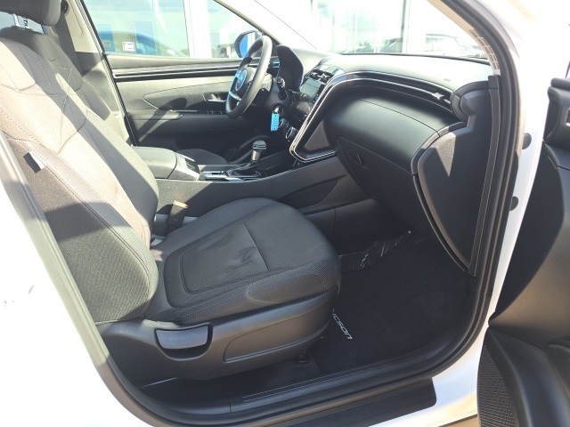 2022 Hyundai Tucson SE photo 25