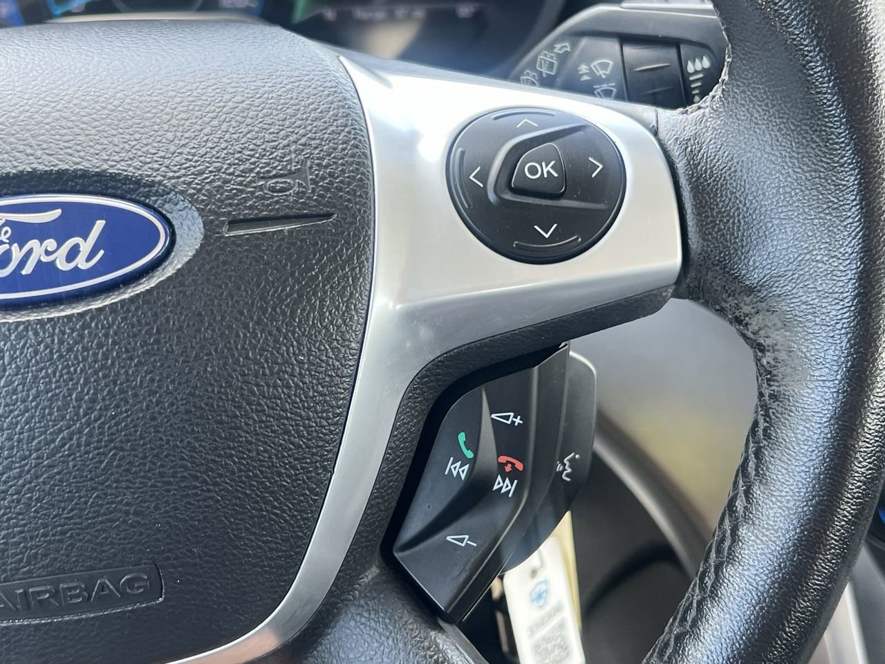 2016 Ford C-Max Hybrid SE photo 22