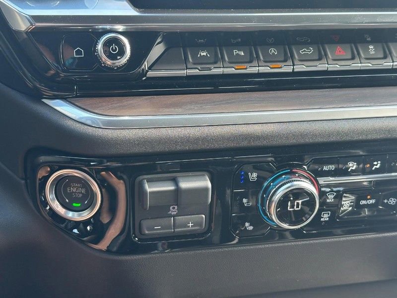 2026 Gmc Sierra 1500 SLT photo 13